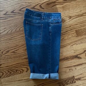 Buffalo David Bitton Dark Blue Jean shorts. Size 8/29 never worn.